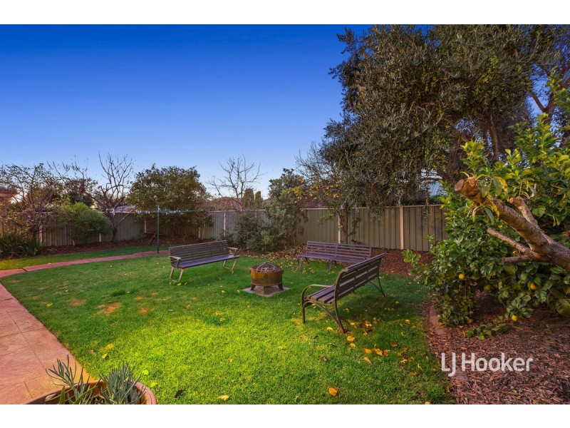 113 Glastonbury Circuit, Point Cook VIC 3030