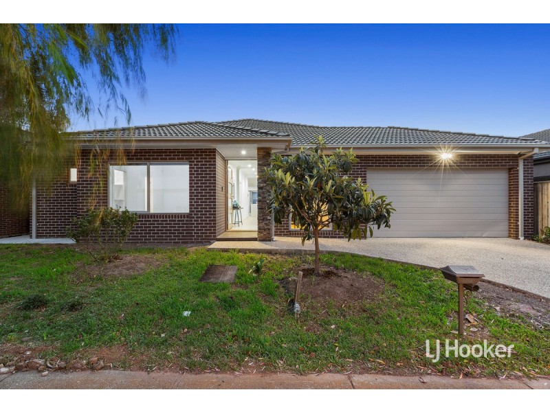 6 Geranium Way, Point Cook VIC 3030