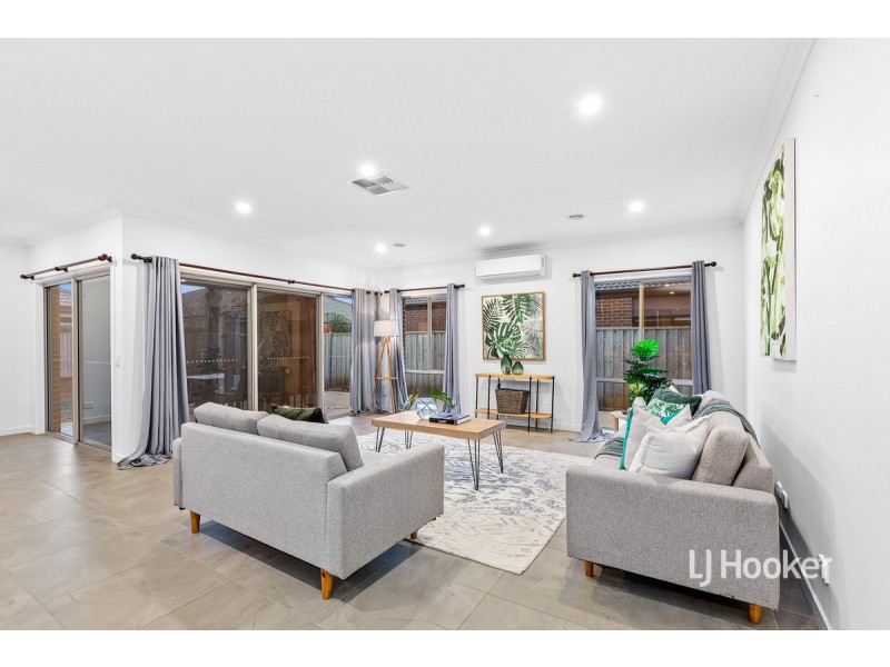 6 Geranium Way, Point Cook VIC 3030