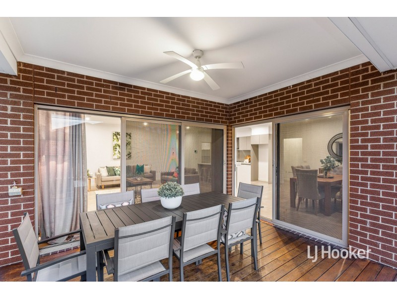 6 Geranium Way, Point Cook VIC 3030