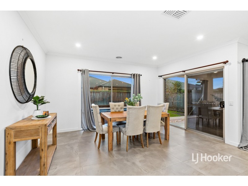 6 Geranium Way, Point Cook VIC 3030