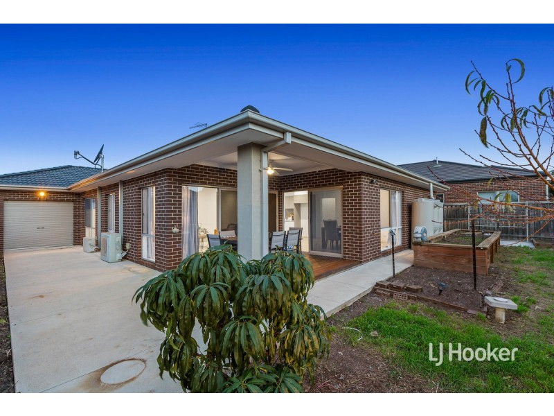6 Geranium Way, Point Cook VIC 3030