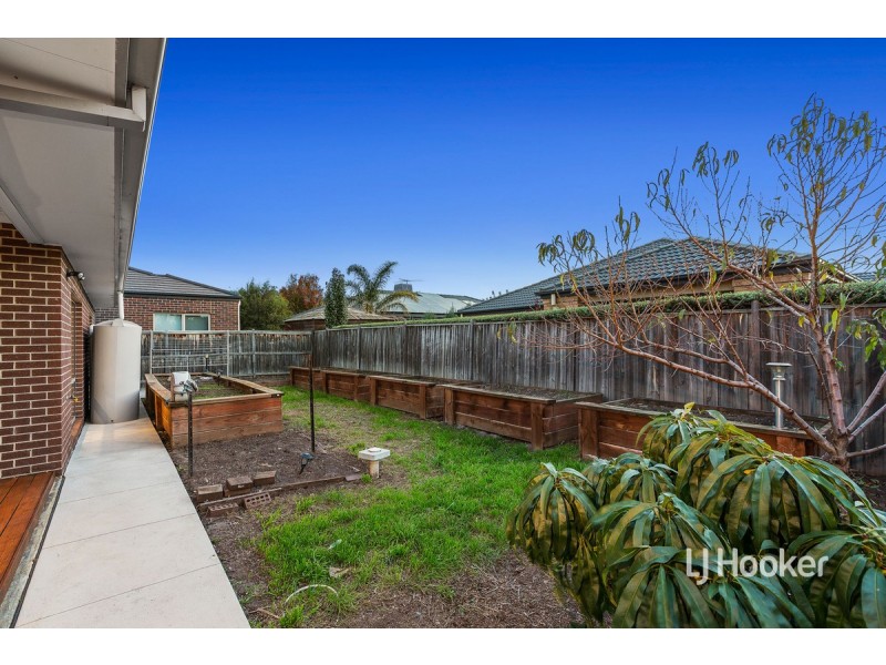 6 Geranium Way, Point Cook VIC 3030