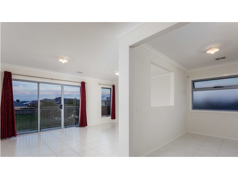 20 Dianella Street, Point Cook VIC 3030