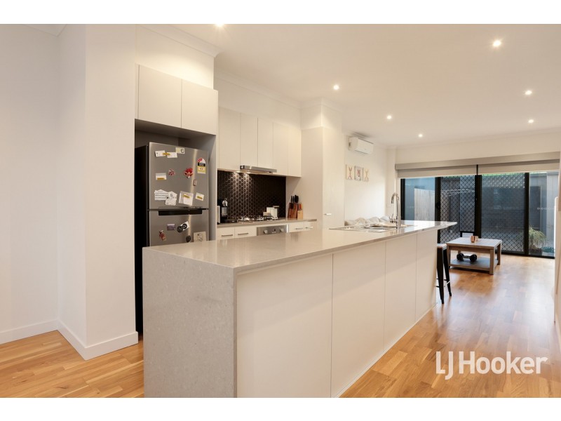 121 Campaspe Way, Point Cook VIC 3030