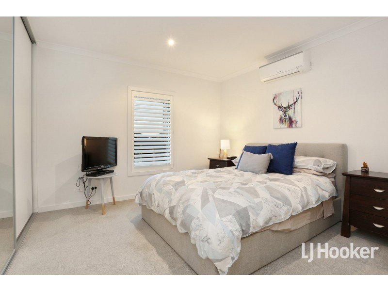 121 Campaspe Way, Point Cook VIC 3030