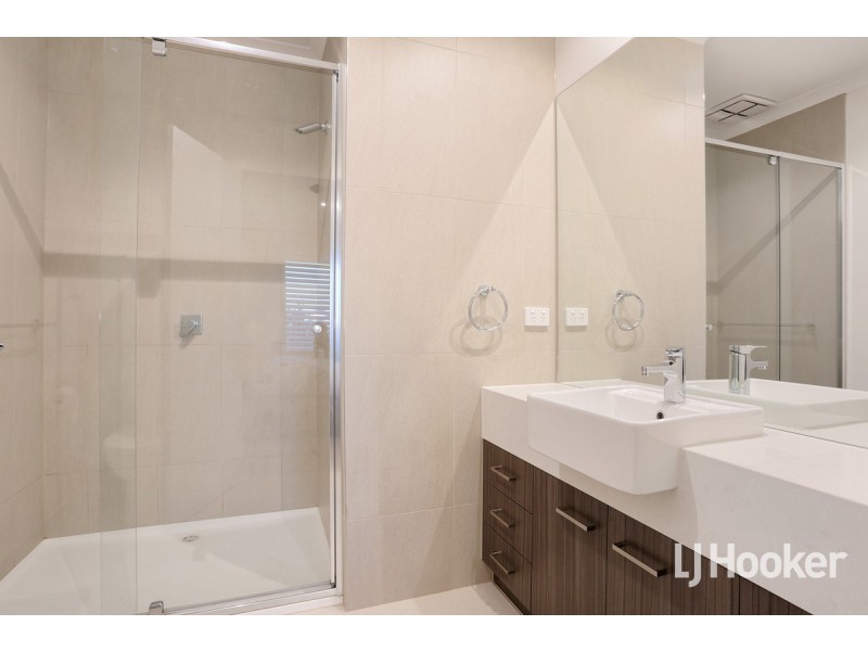 121 Campaspe Way, Point Cook VIC 3030