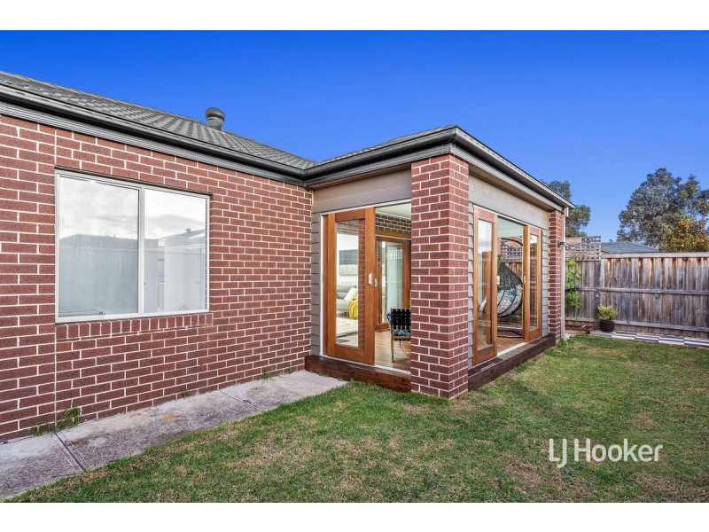 41 Tamborine Avenue, Point Cook VIC 3030