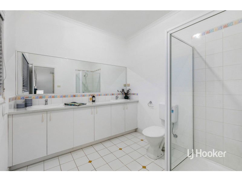 3 Ronaldsay Place, Point Cook VIC 3030