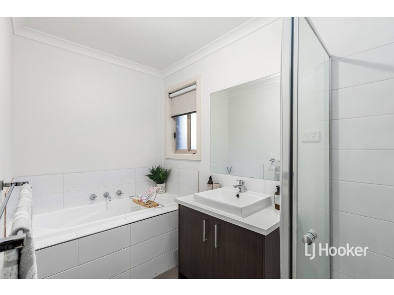 1 Rona Road, Point Cook VIC 3030