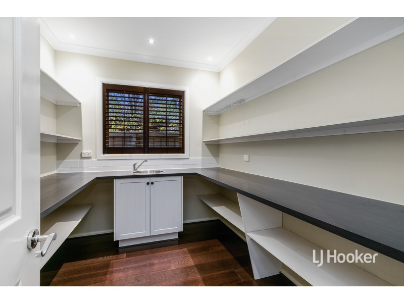 182 Dunnings Road, Point Cook VIC 3030