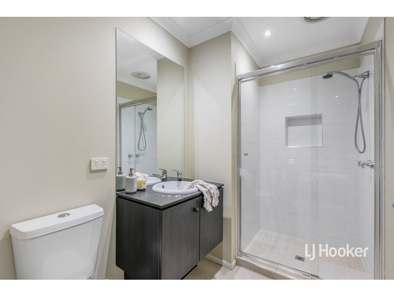 182 Dunnings Road, Point Cook VIC 3030