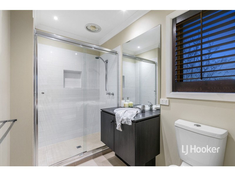 182 Dunnings Road, Point Cook VIC 3030