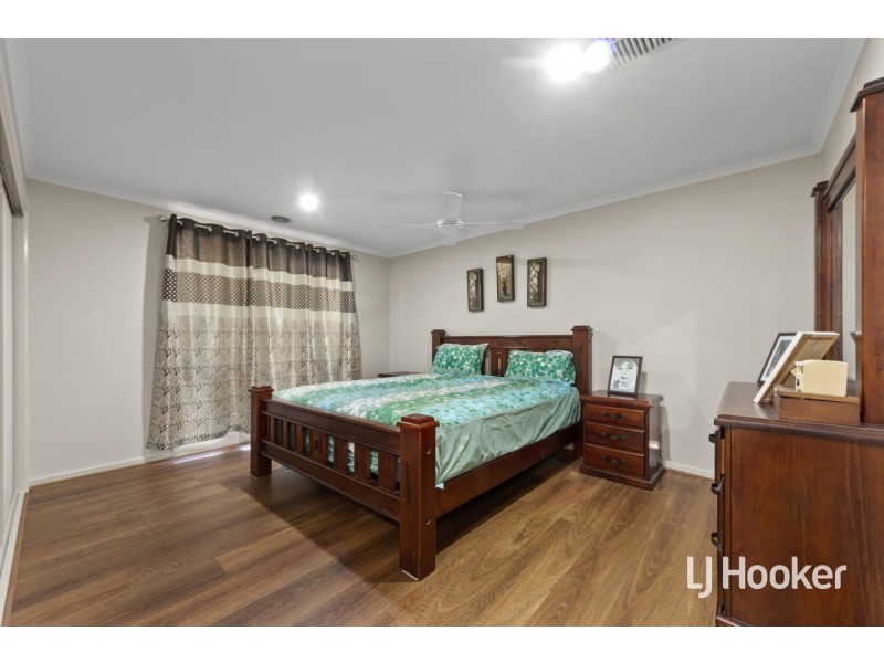 4 John Wedge Place, Seabrook VIC 3028