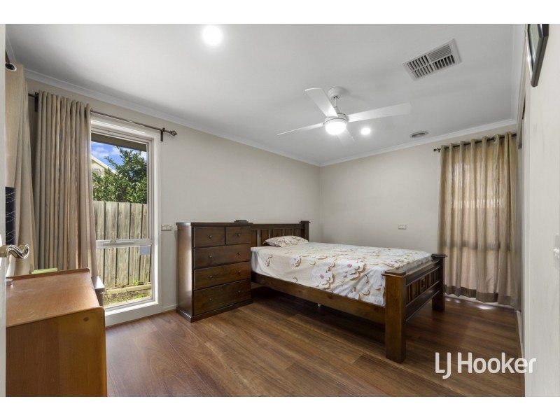 4 John Wedge Place, Seabrook VIC 3028