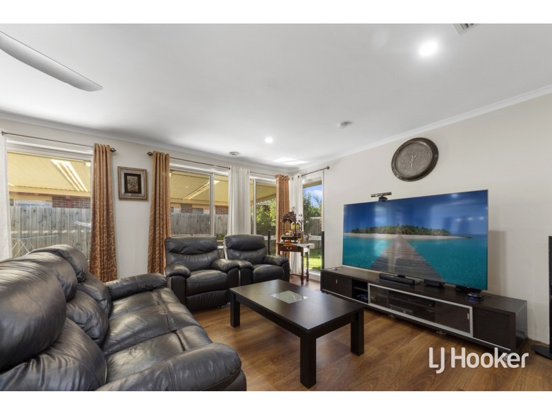 4 John Wedge Place, Seabrook VIC 3028