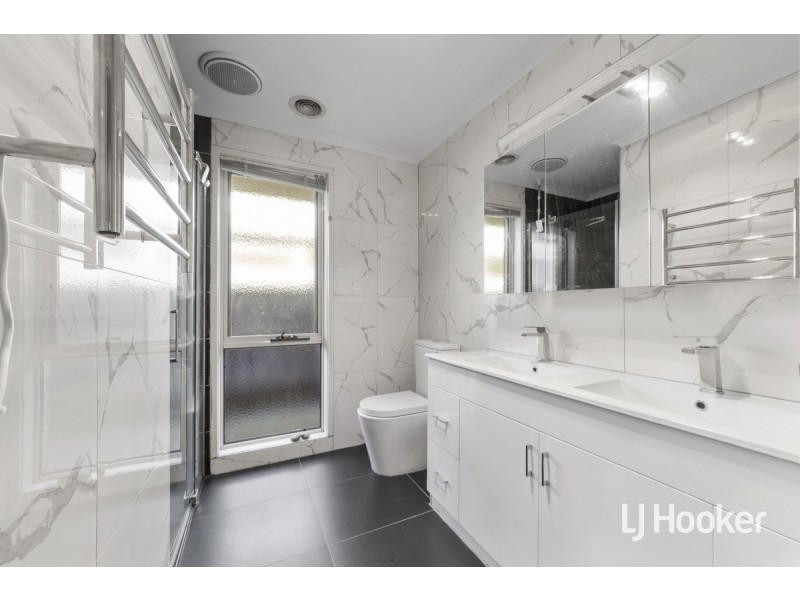 4 John Wedge Place, Seabrook VIC 3028