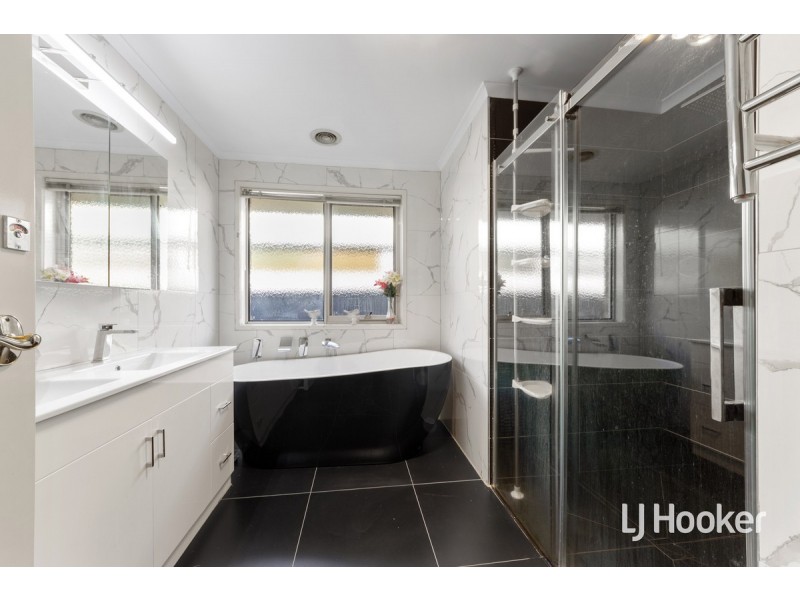 4 John Wedge Place, Seabrook VIC 3028