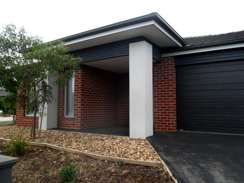 1 Warren Place, Truganina VIC 3029