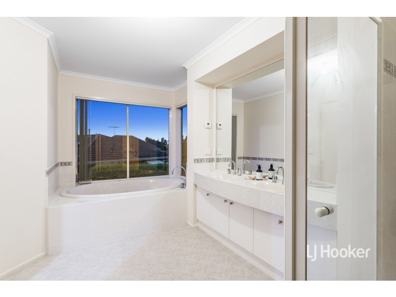 83 Knightsbridge Avenue, Altona Meadows VIC 3028