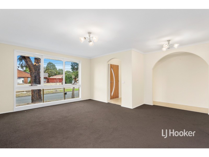 2 Barina Close, Keilor Downs VIC 3038