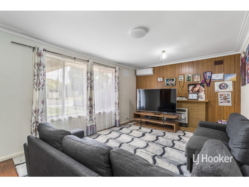 17 Powell Drive, Hoppers Crossing VIC 3029