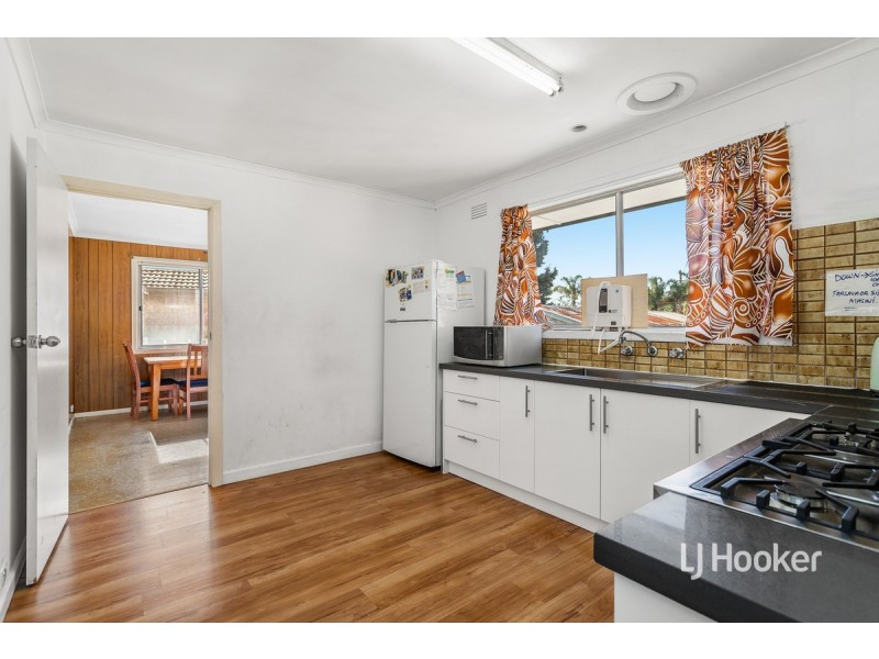 17 Powell Drive, Hoppers Crossing VIC 3029