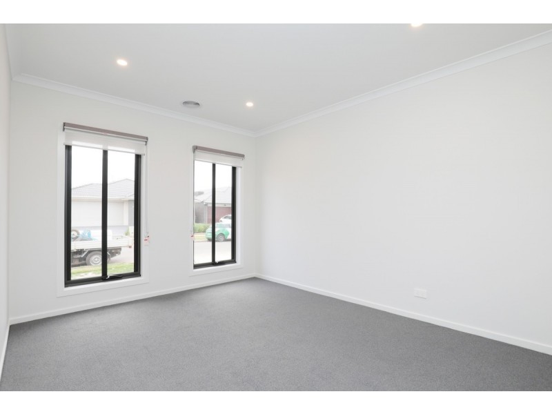 70 Ludo Circuit, Truganina VIC 3029
