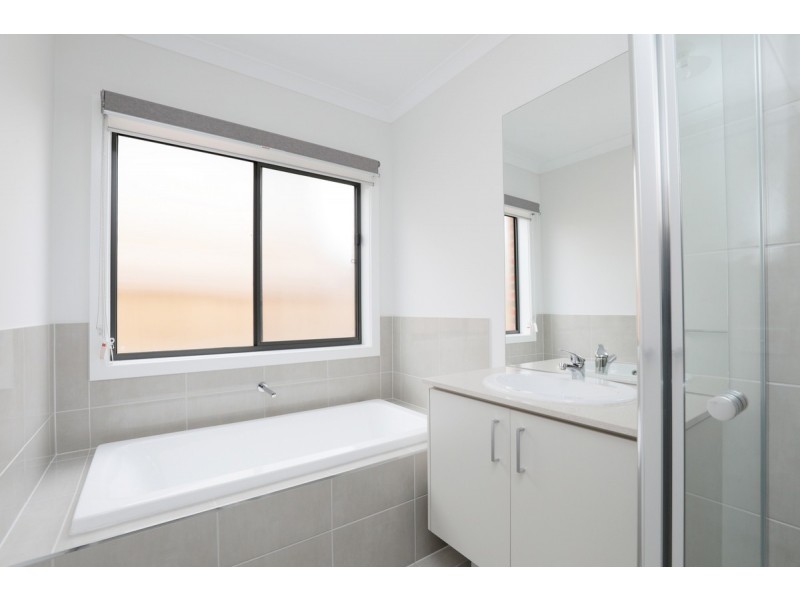 70 Ludo Circuit, Truganina VIC 3029