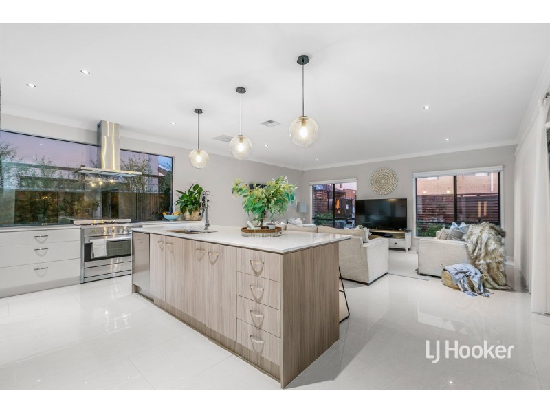 14 Skoda Circuit, Point Cook VIC 3030