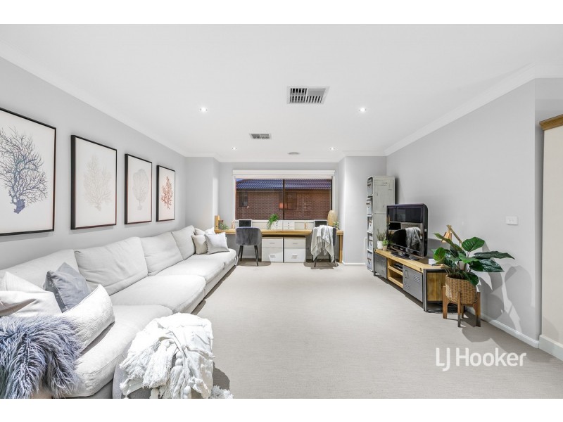 14 Skoda Circuit, Point Cook VIC 3030