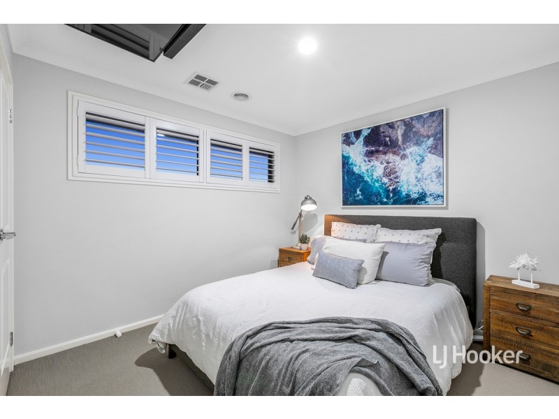 14 Skoda Circuit, Point Cook VIC 3030