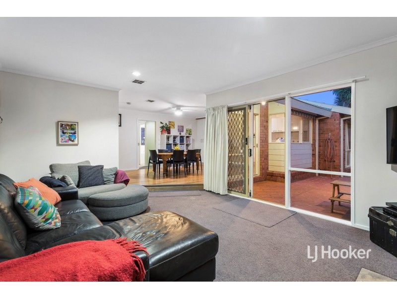 7 Glenara Ford, Seabrook VIC 3028
