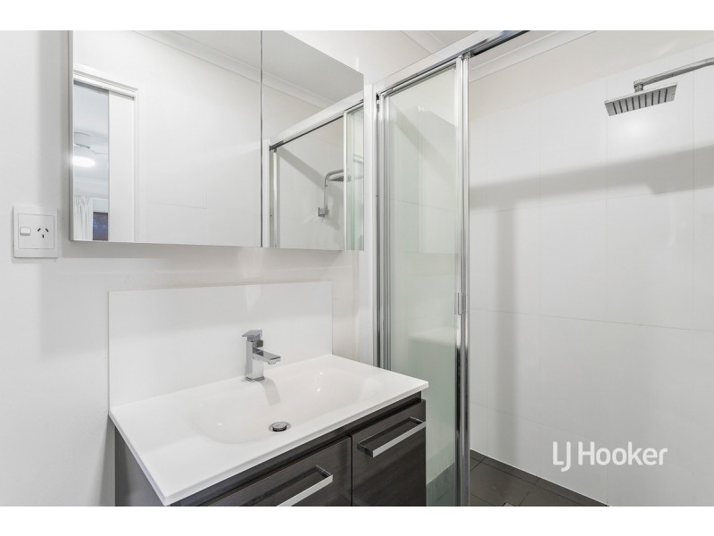 7 Glenara Ford, Seabrook VIC 3028