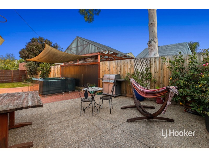 7 Glenara Ford, Seabrook VIC 3028