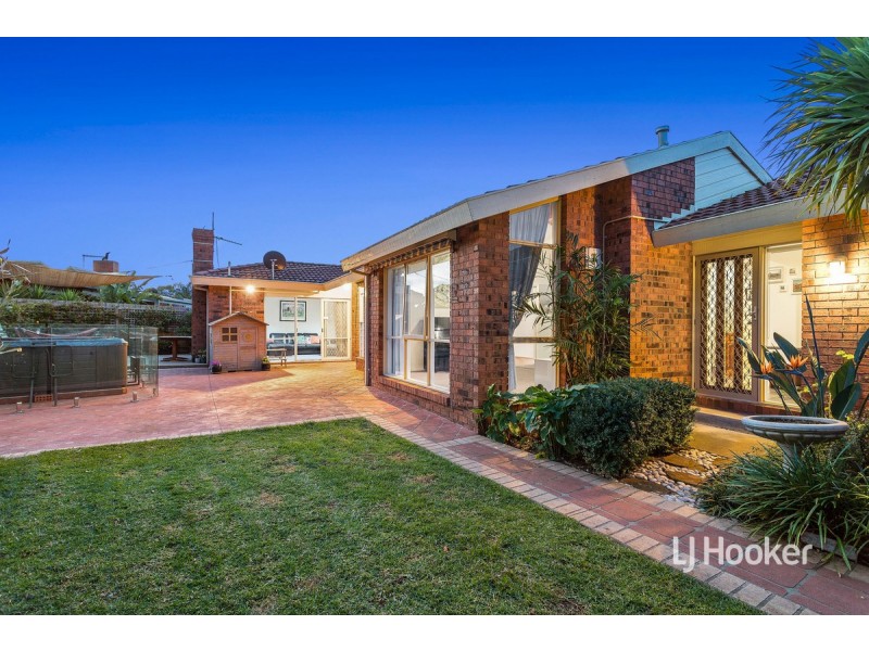 7 Glenara Ford, Seabrook VIC 3028