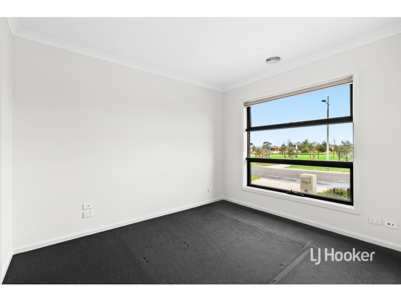 1 Winscombe Road, Werribee VIC 3030