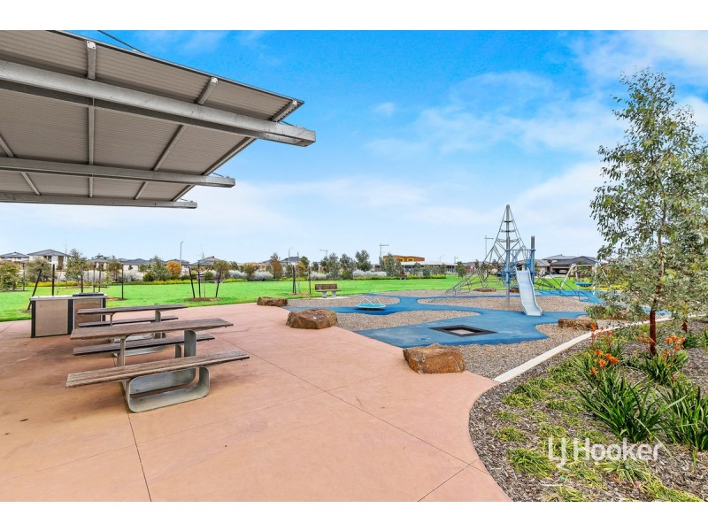 1 Winscombe Road, Werribee VIC 3030