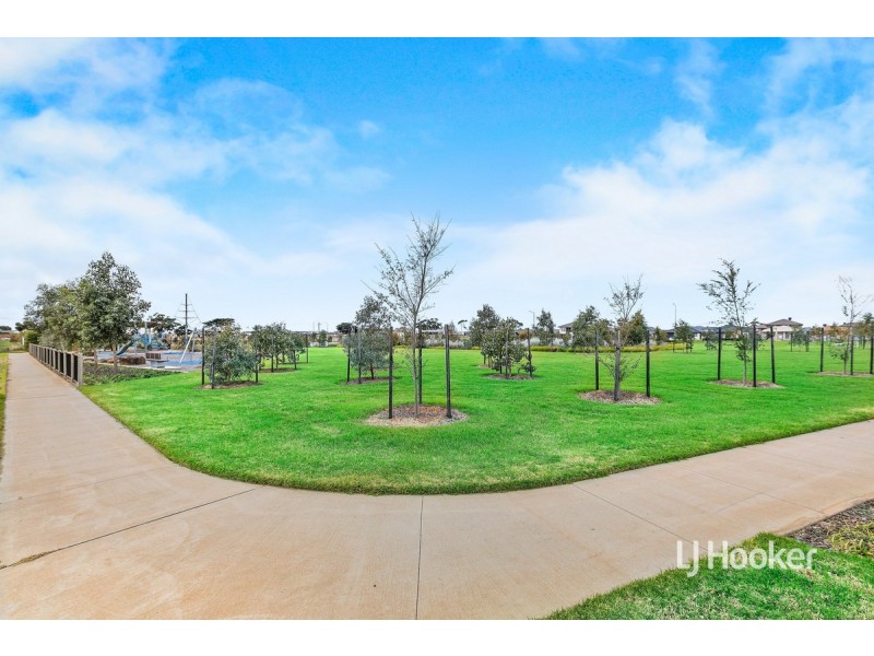 1 Winscombe Road, Werribee VIC 3030