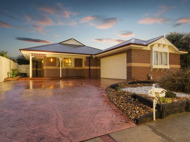 42 Truganina Avenue, Seabrook VIC 3028