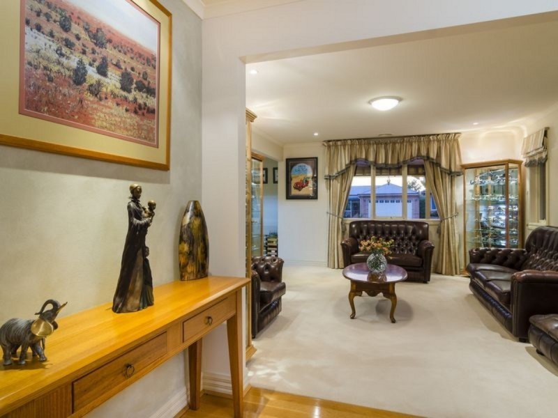 42 Truganina Avenue, Seabrook VIC 3028