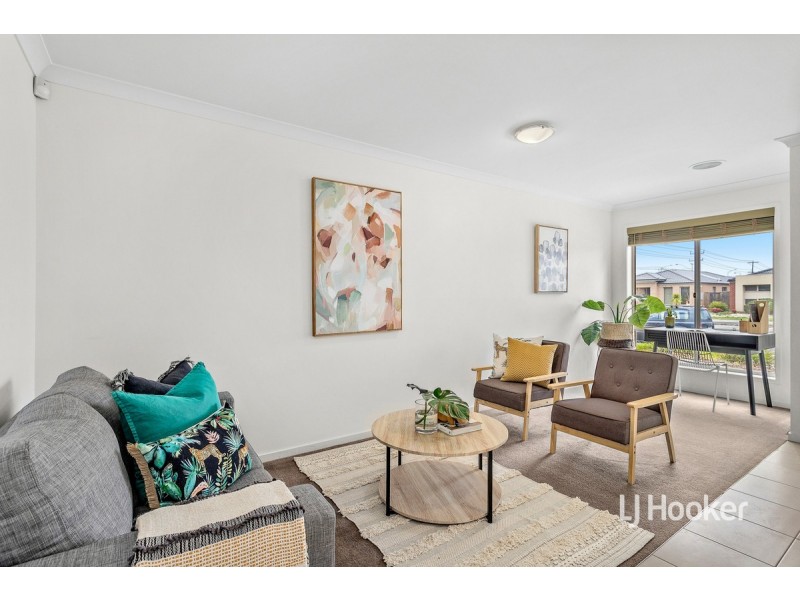 10 Bolivar Esplanade, Truganina VIC 3029