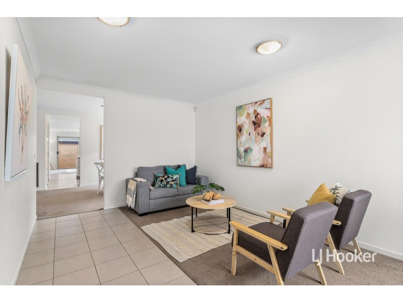 10 Bolivar Esplanade, Truganina VIC 3029