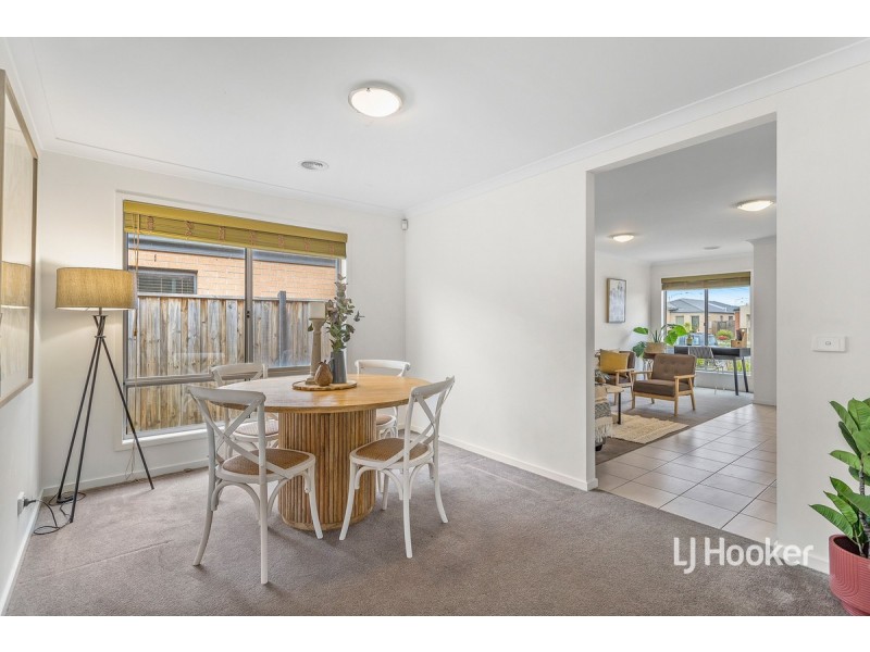 10 Bolivar Esplanade, Truganina VIC 3029