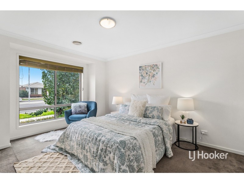 10 Bolivar Esplanade, Truganina VIC 3029