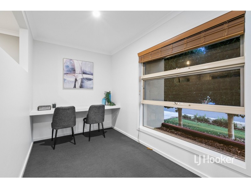 11 Leadbeater Street, Point Cook VIC 3030