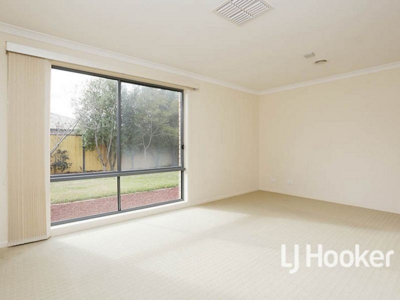 64 Yuruga Boulevard, Point Cook VIC 3030