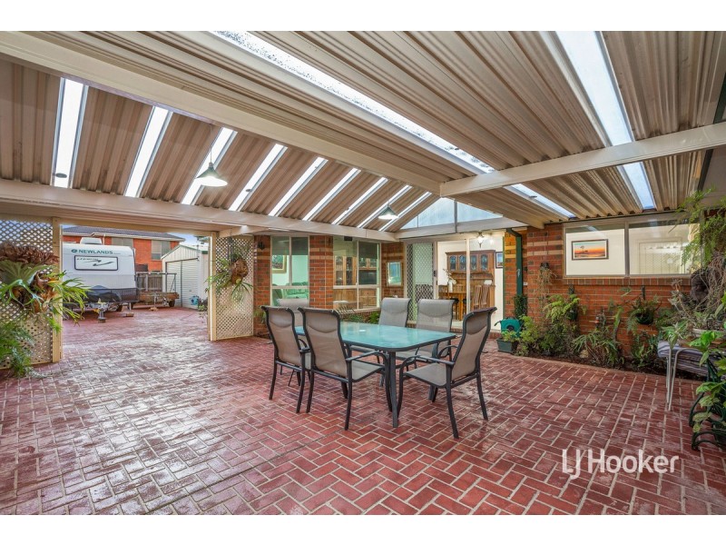 9 Hollington Crescent, Point Cook VIC 3030