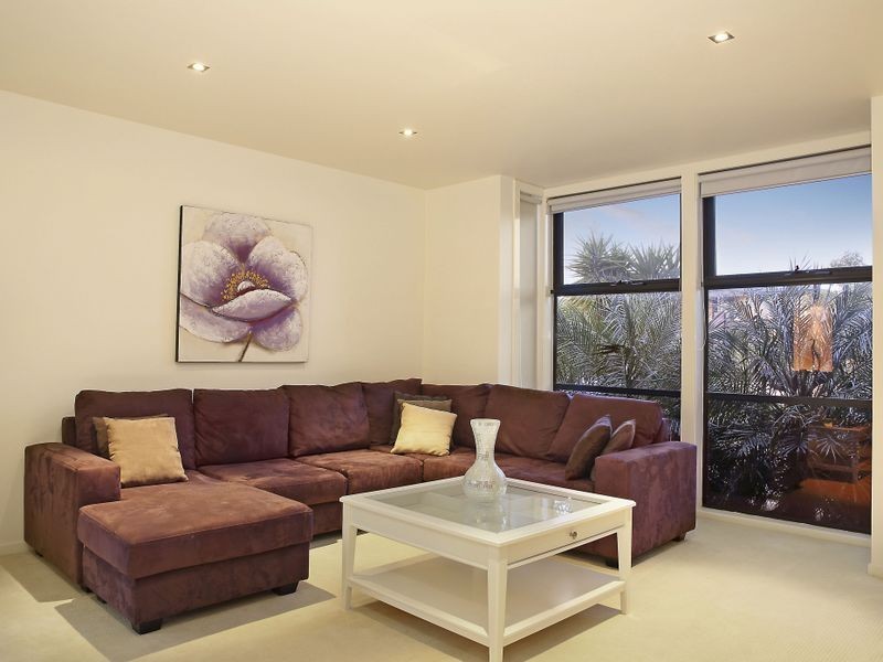 6 Innisfail Drive, Point Cook VIC 3030