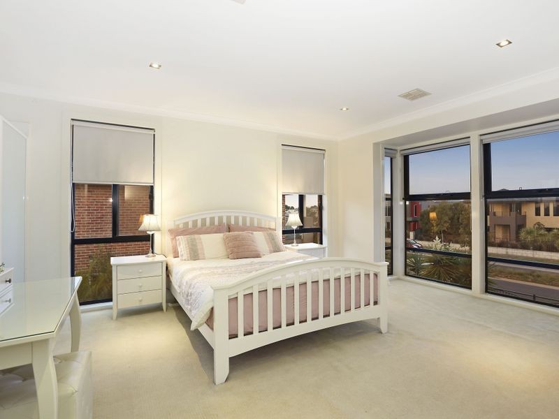 6 Innisfail Drive, Point Cook VIC 3030